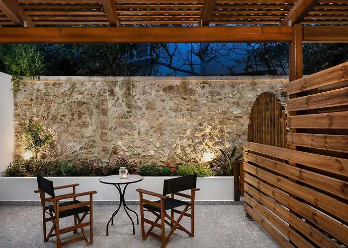 Pozzi Di Lusso Chania (Crete)